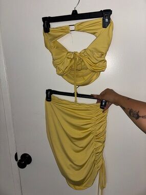 SHEIN Mustard Yellow Ruched Two-Piece Skirt Set